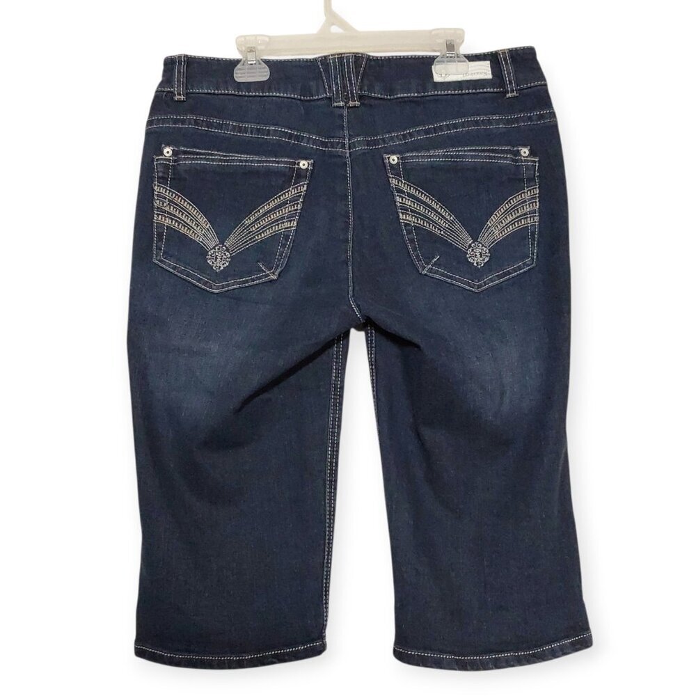 Democracy AbSolution Low-Rise Distressed Bermuda Jean Shorts Great Cond - 8